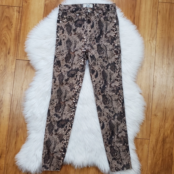 We The Free Snakeskin Ankle Jeans - Picture 3 of 14